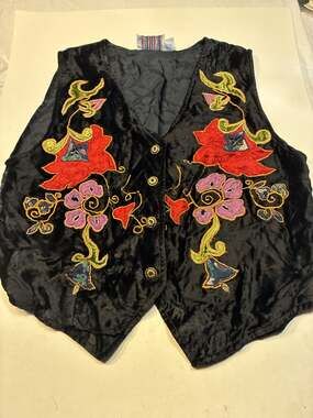 Passports of Pier 1 Imports Vintage Black Velvet Embroidered Floral Button-Up Ve